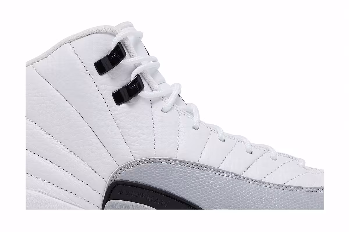 Air Jordan 12 GS Wolf Grey, view 3