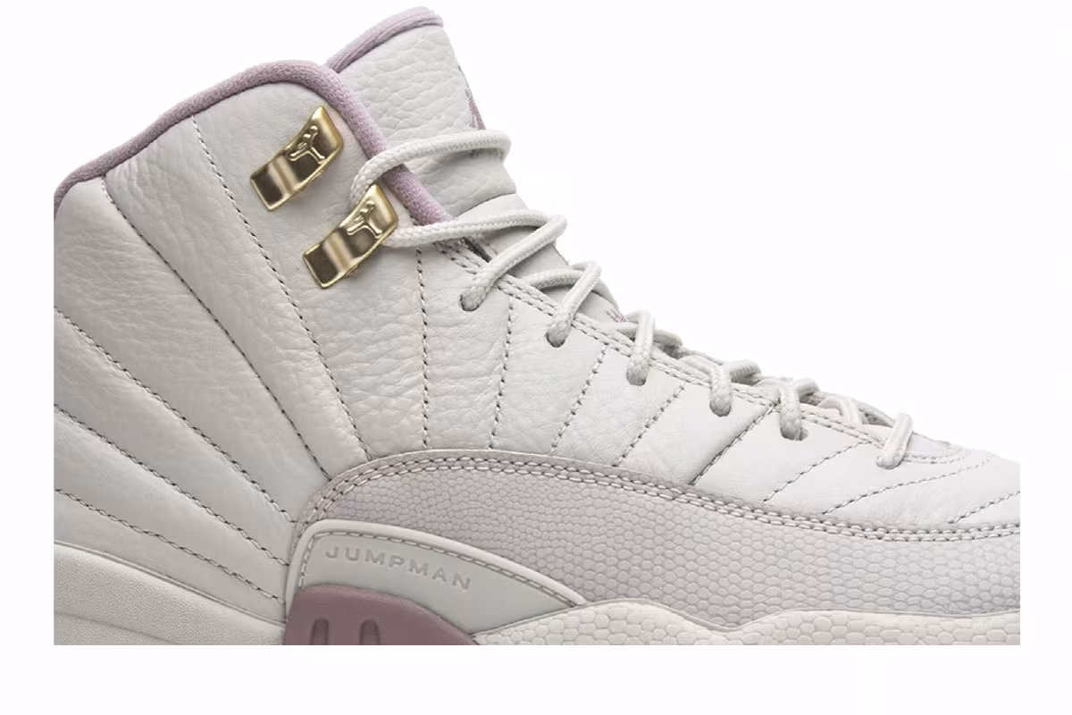 Air Jordan 12 GG Plum Fog, view 3