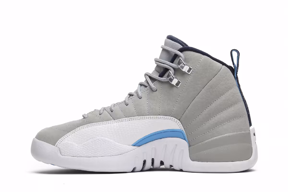 Air Jordan 12 BG unc, view 4