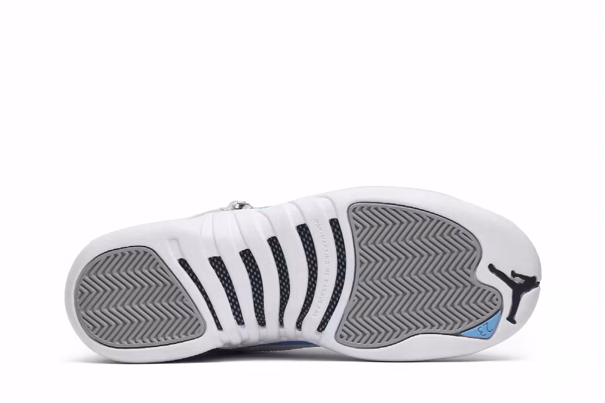 Air Jordan 12 BG unc, view 5