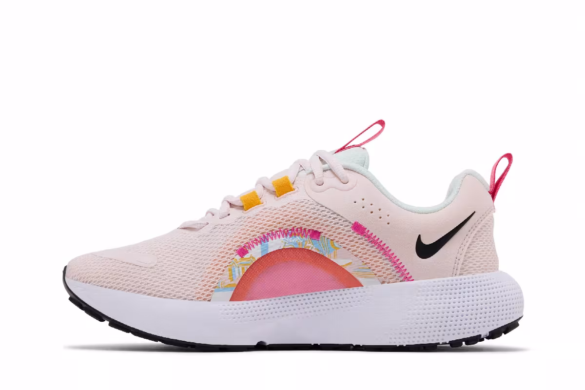 Nike Women's React Escape Run 2 Premium Light Soft Pink, view 4