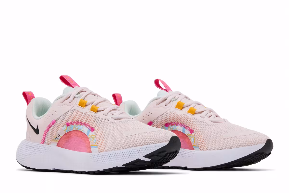Nike Women's React Escape Run 2 Premium Light Soft Pink, view 9