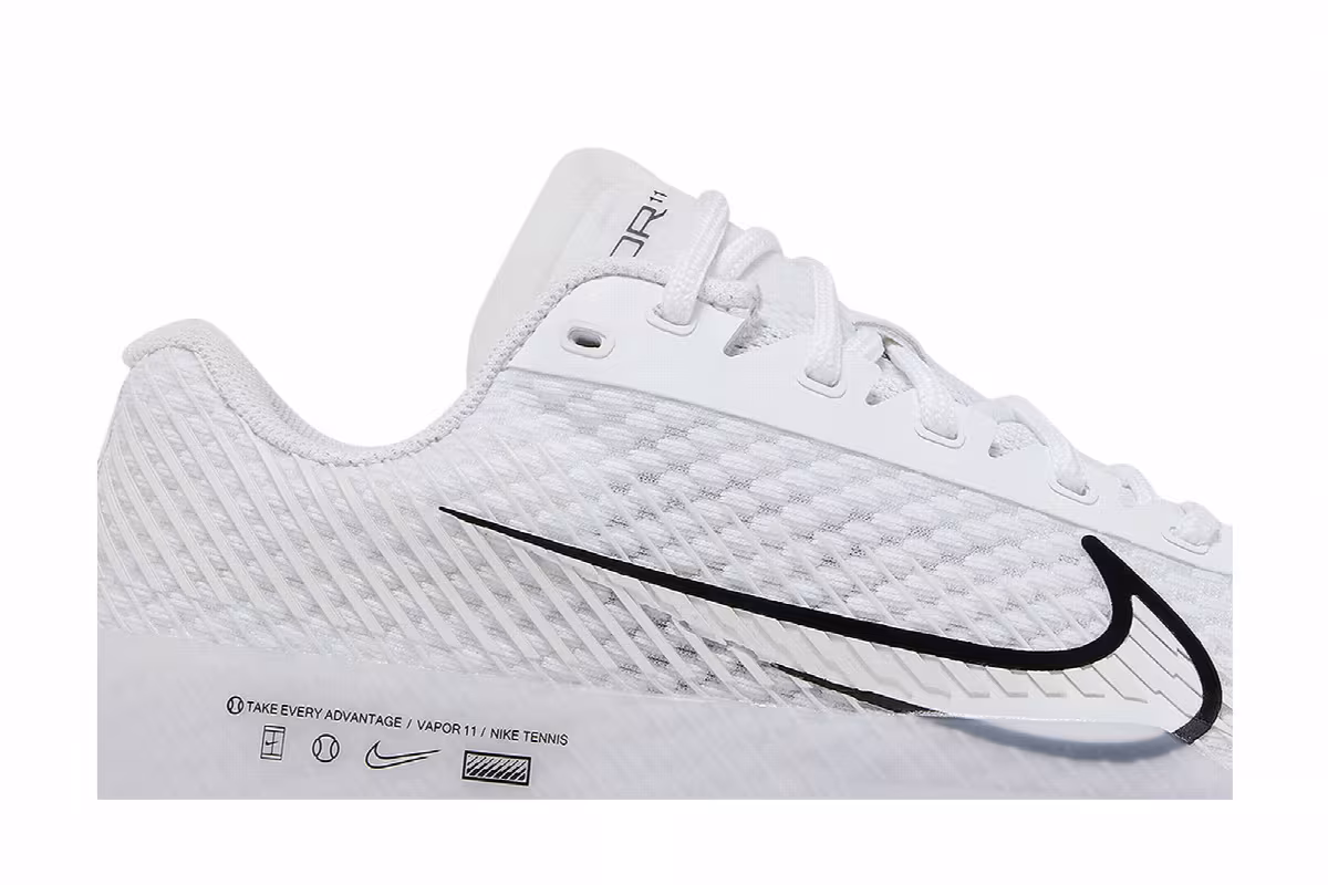 Women's NikeCourt Air Zoom Vapor 11 HC White Black, view 3