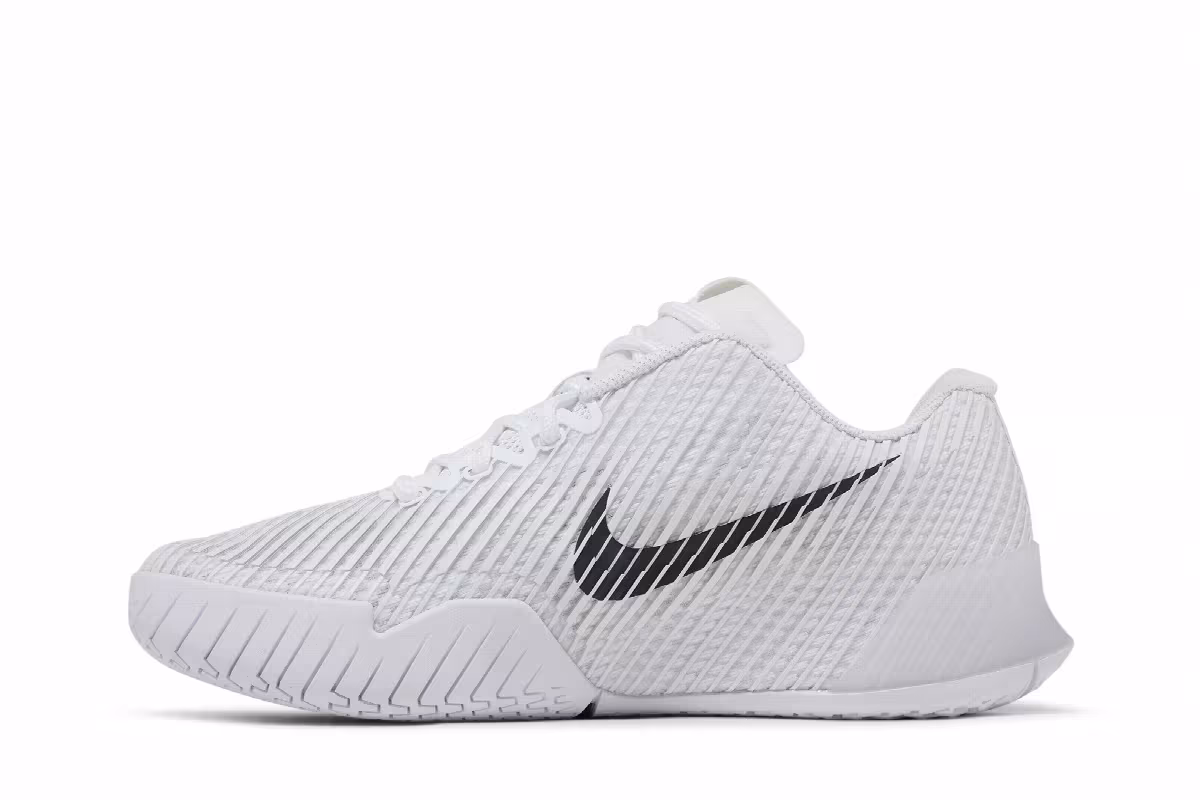 Women's NikeCourt Air Zoom Vapor 11 HC White Black, view 4