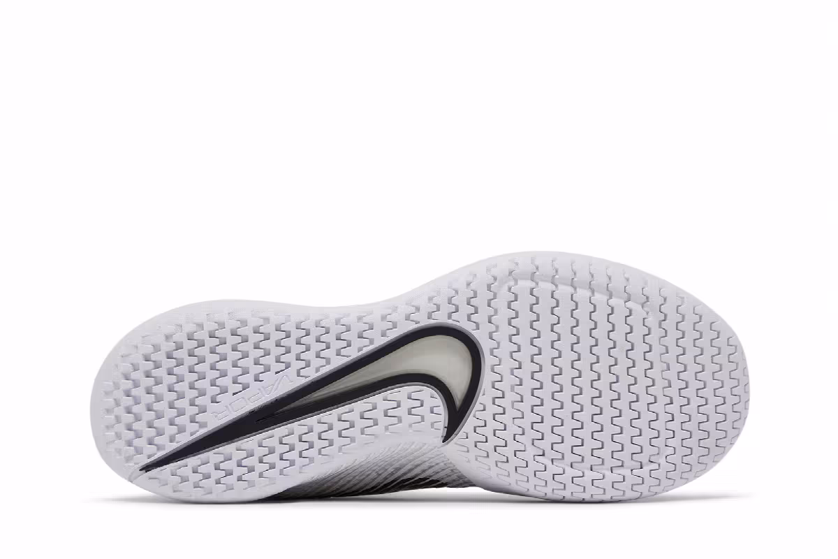 Women's NikeCourt Air Zoom Vapor 11 HC White Black, view 5