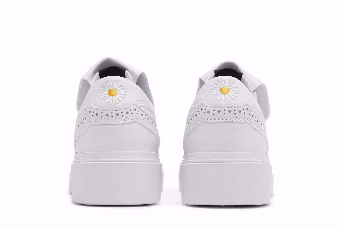 G-Dragon x Nike Kwondo 1 Triple White, view 7