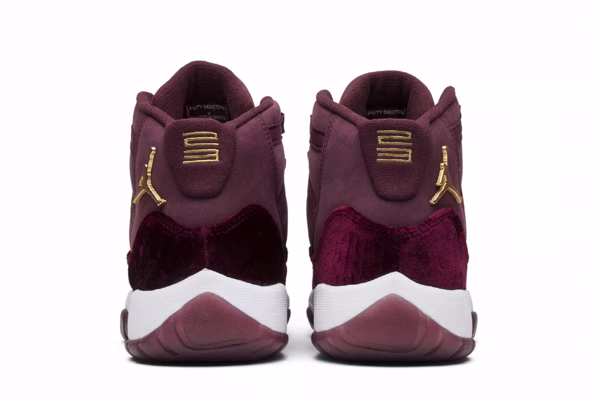 Air Jordan 11 GG Heiress Velvet, view 7