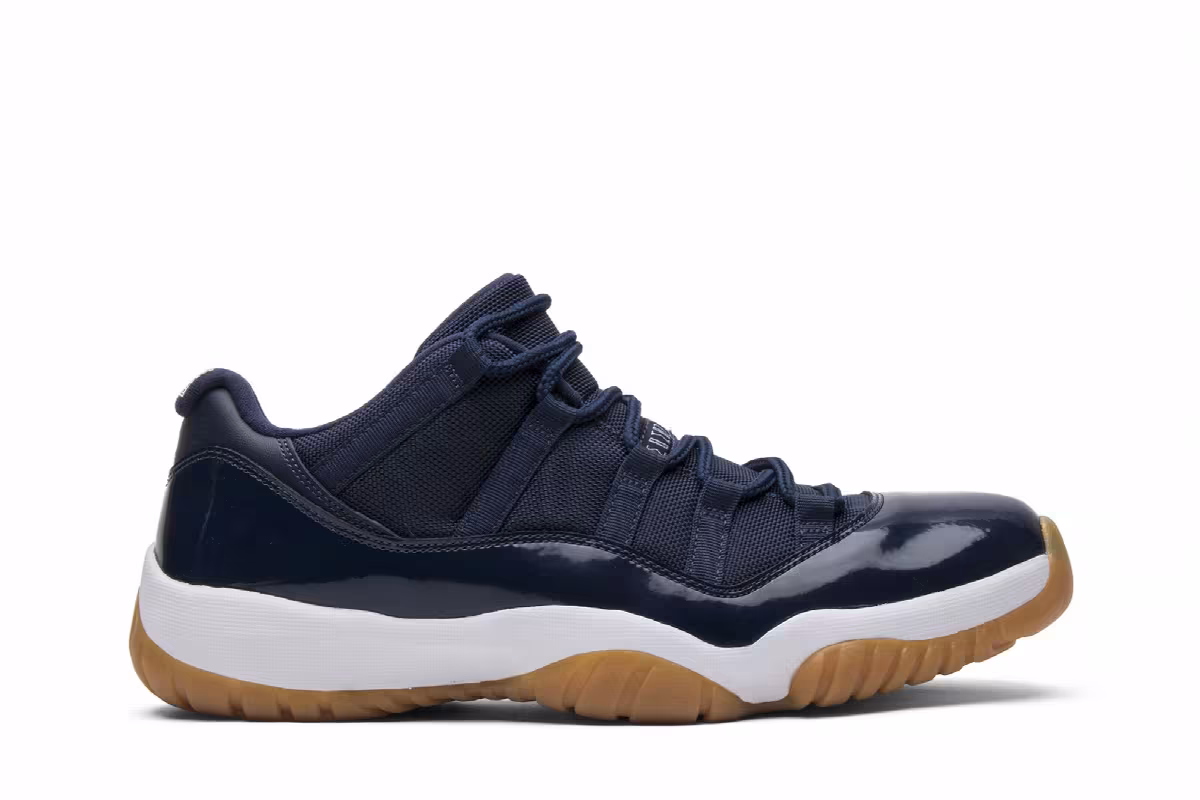 Air Jordan 11 Low Navy Gum, view 2