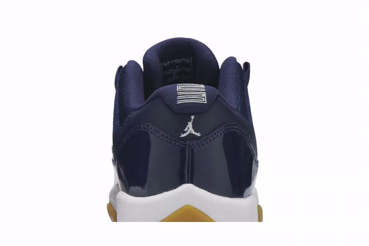Air Jordan 11 Low GS Navy Gum, view 8