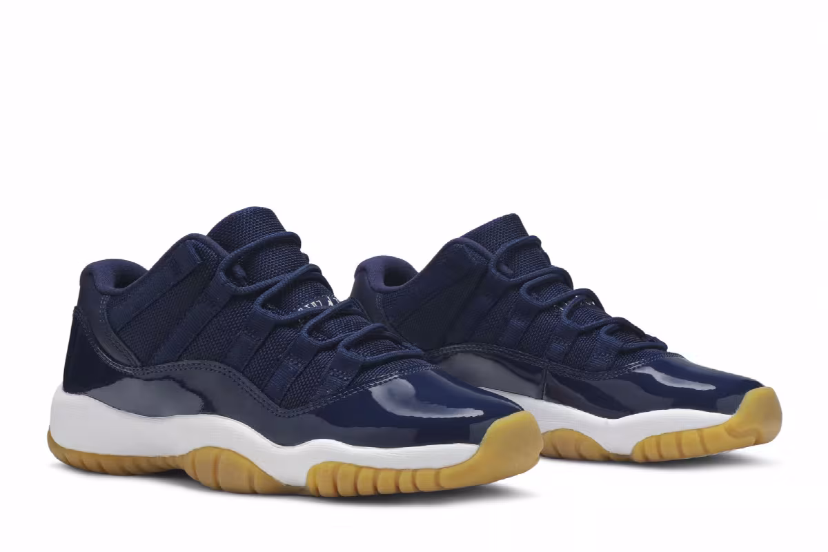 Air Jordan 11 Low GS Navy Gum, view 9