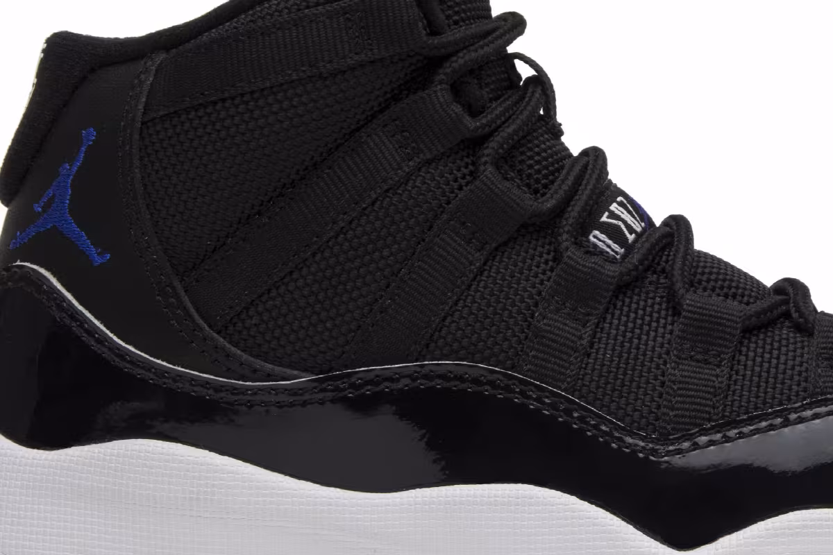 Air Jordan 11 BP Space Jam 2016, view 3