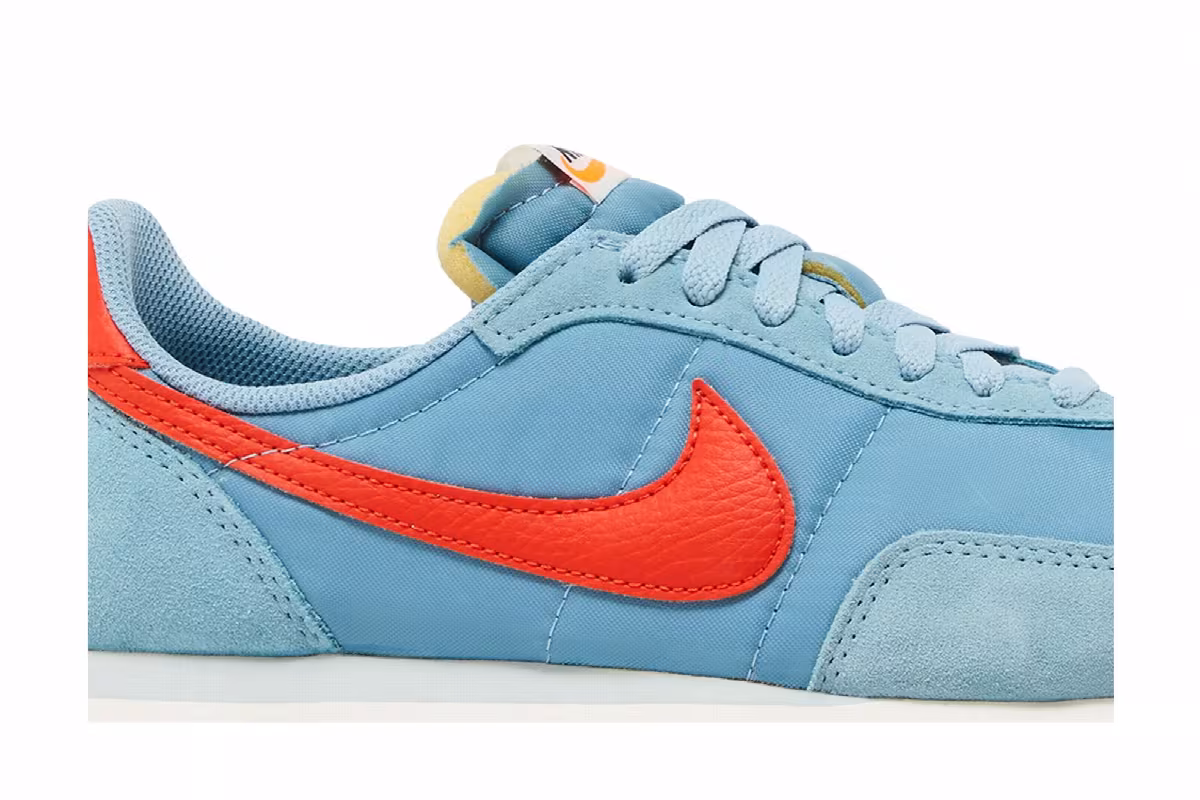 Nike Waffle Trainer 2 Worn Blue Team Orange, view 3