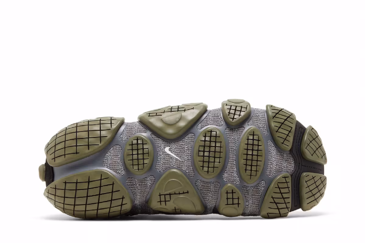 Nike ISPA Link Black Medium Olive, view 5