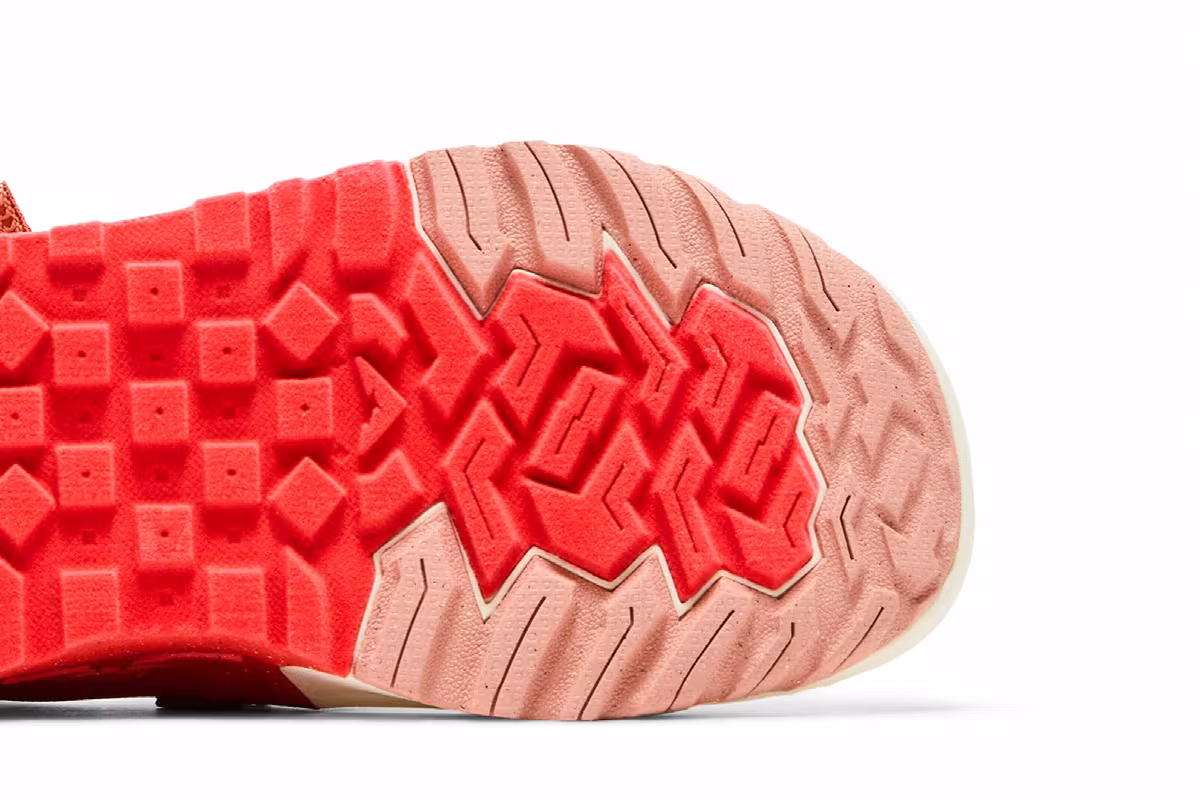 Nike Women's Oneonta Sandal Light Madder Root, view 6