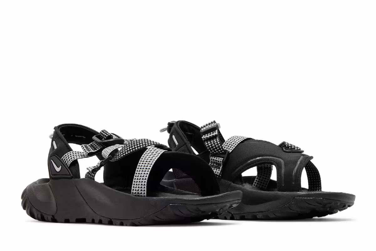 Nike Women's Oneonta Sandal Black Pure Platinum, view 9
