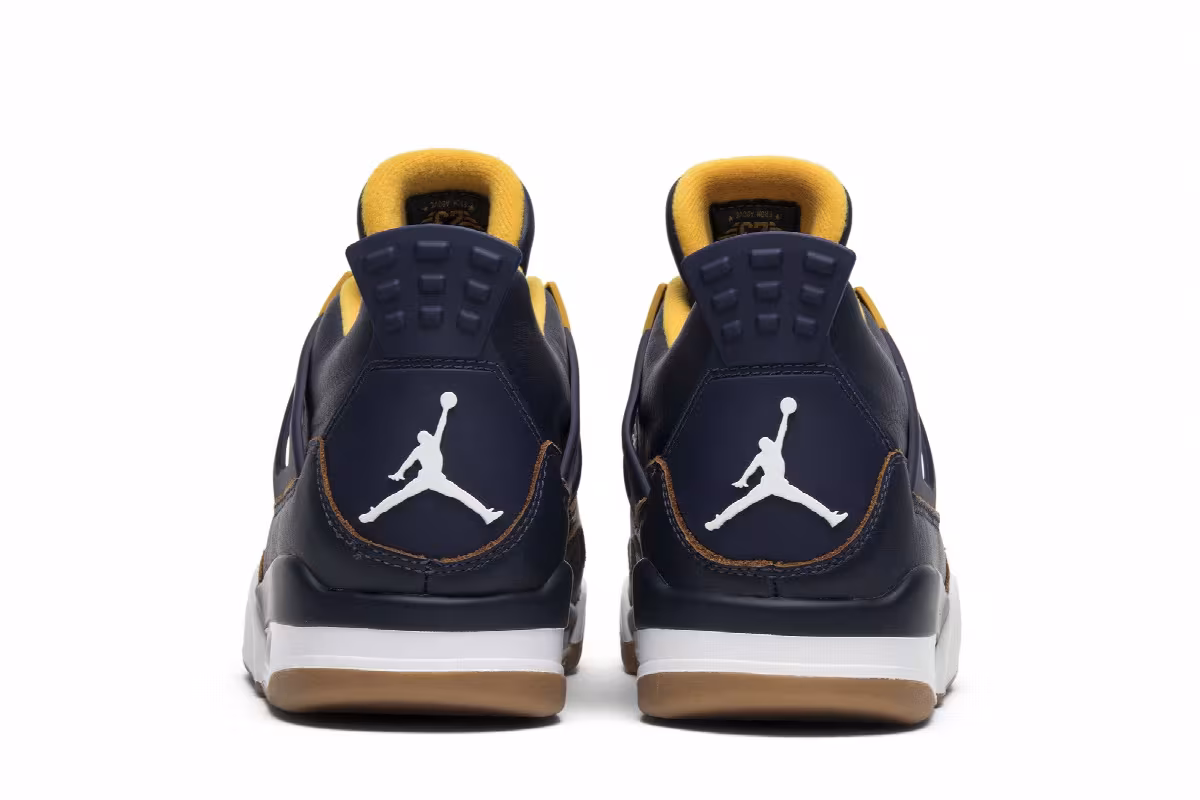 Air Jordan 4 Dunk From Above, view 7