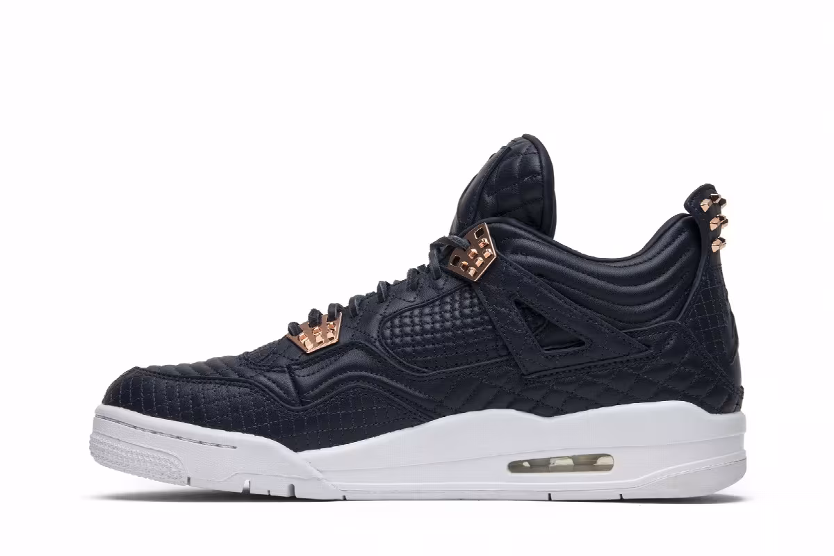 Air Jordan 4 Premium Obsidian, view 4