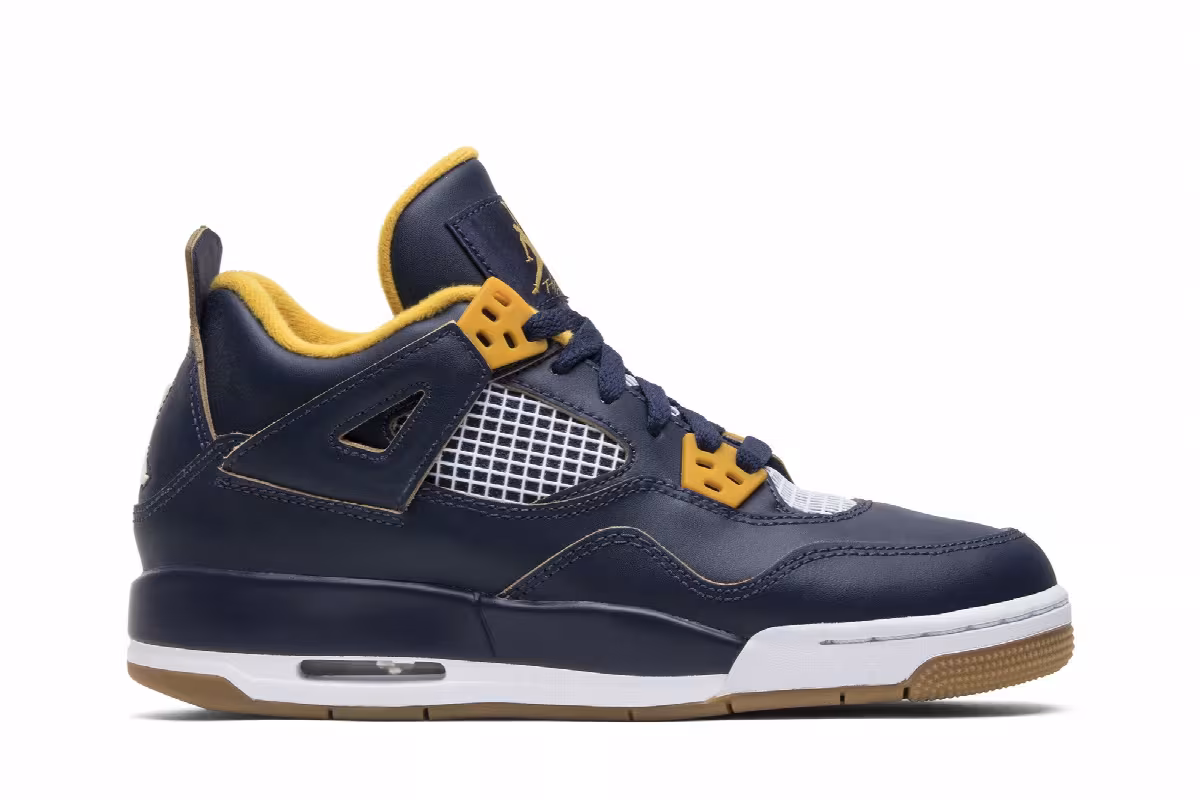 Air Jordan 4 GS Dunk From Above, view 2