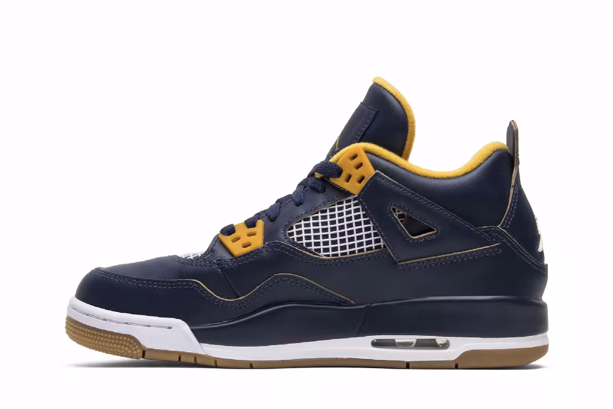 Air Jordan 4 GS Dunk From Above, view 4