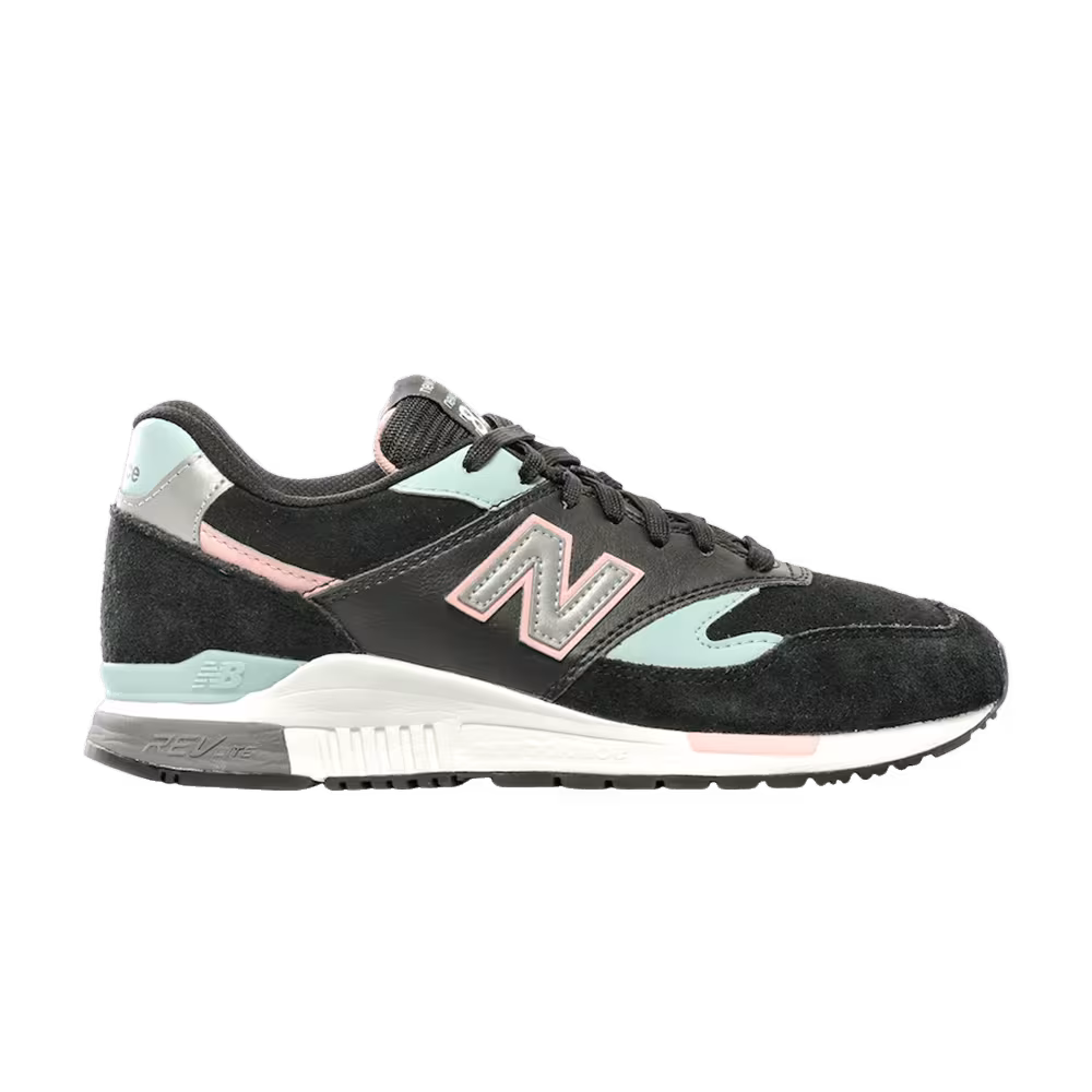 New Balance 840 Black