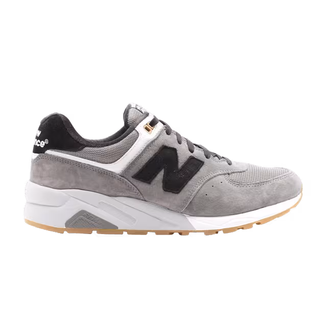 New Balance 572