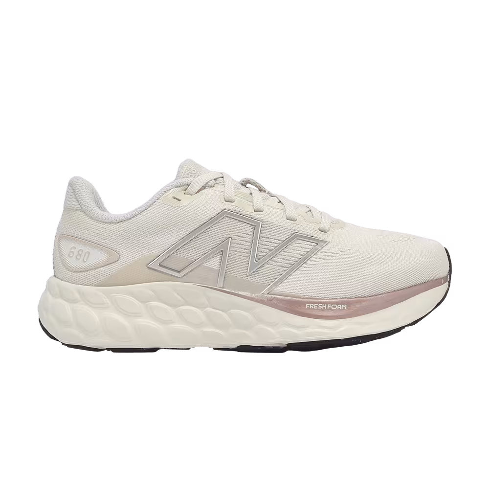 New Balance Women's Fresh Foam 680v8 Wide Linen Timber Wolf Light Gold Metallic