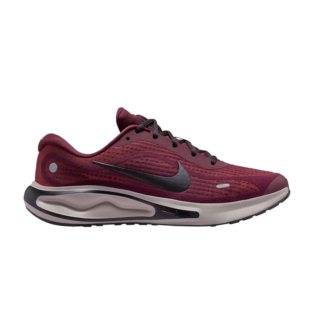 Nike Journey Run Burgundy Crush