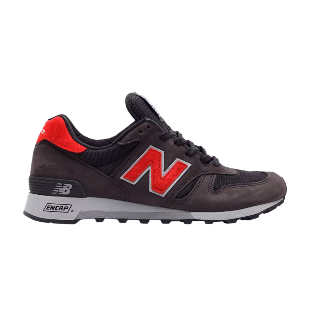 New Balance M1300