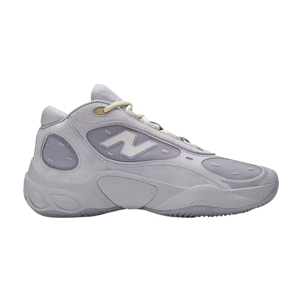 Women's New Balance Fresh Foam BB V3 Grey Day 2025