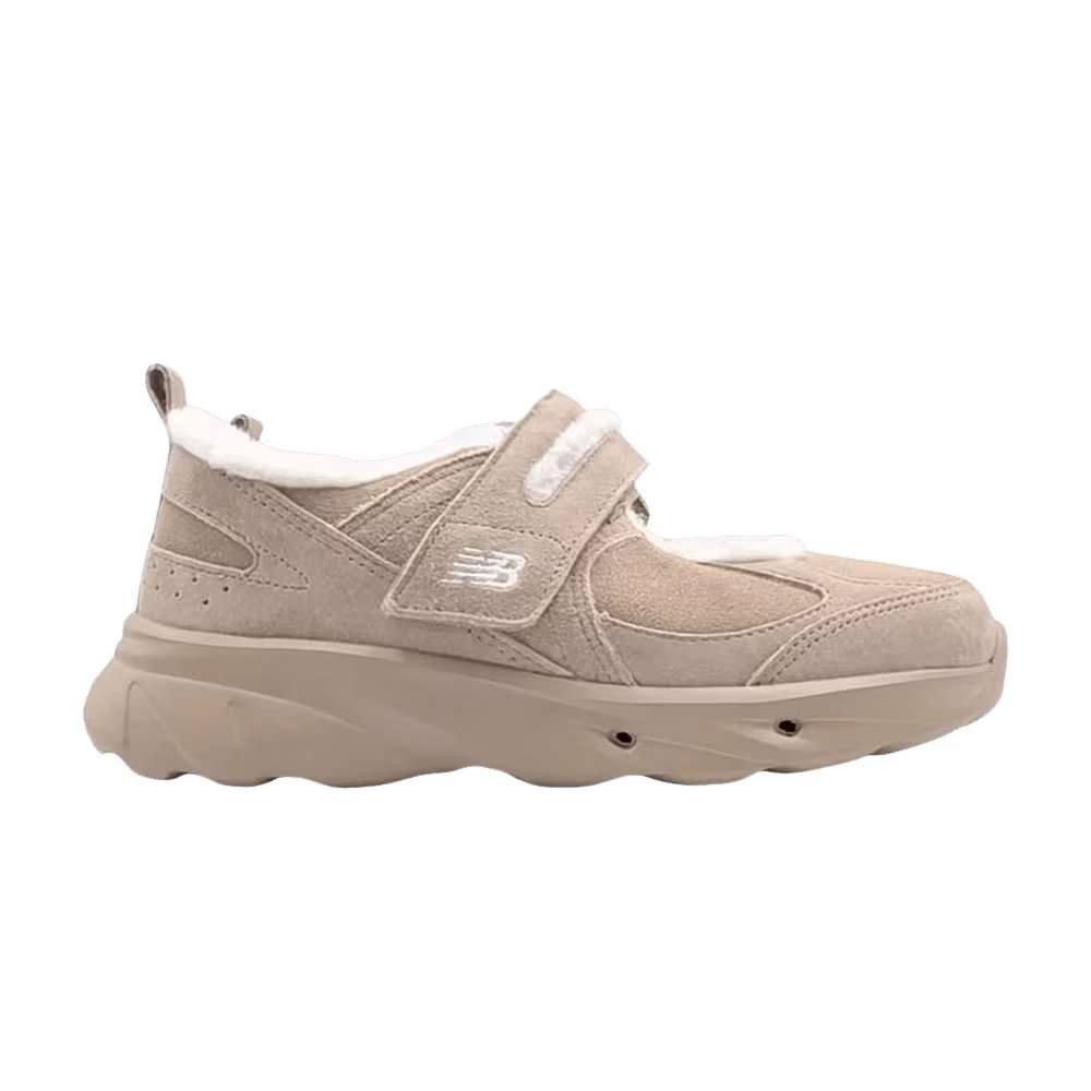 New Balance Women's Winter Breeze Fleece Mary Jane Beige