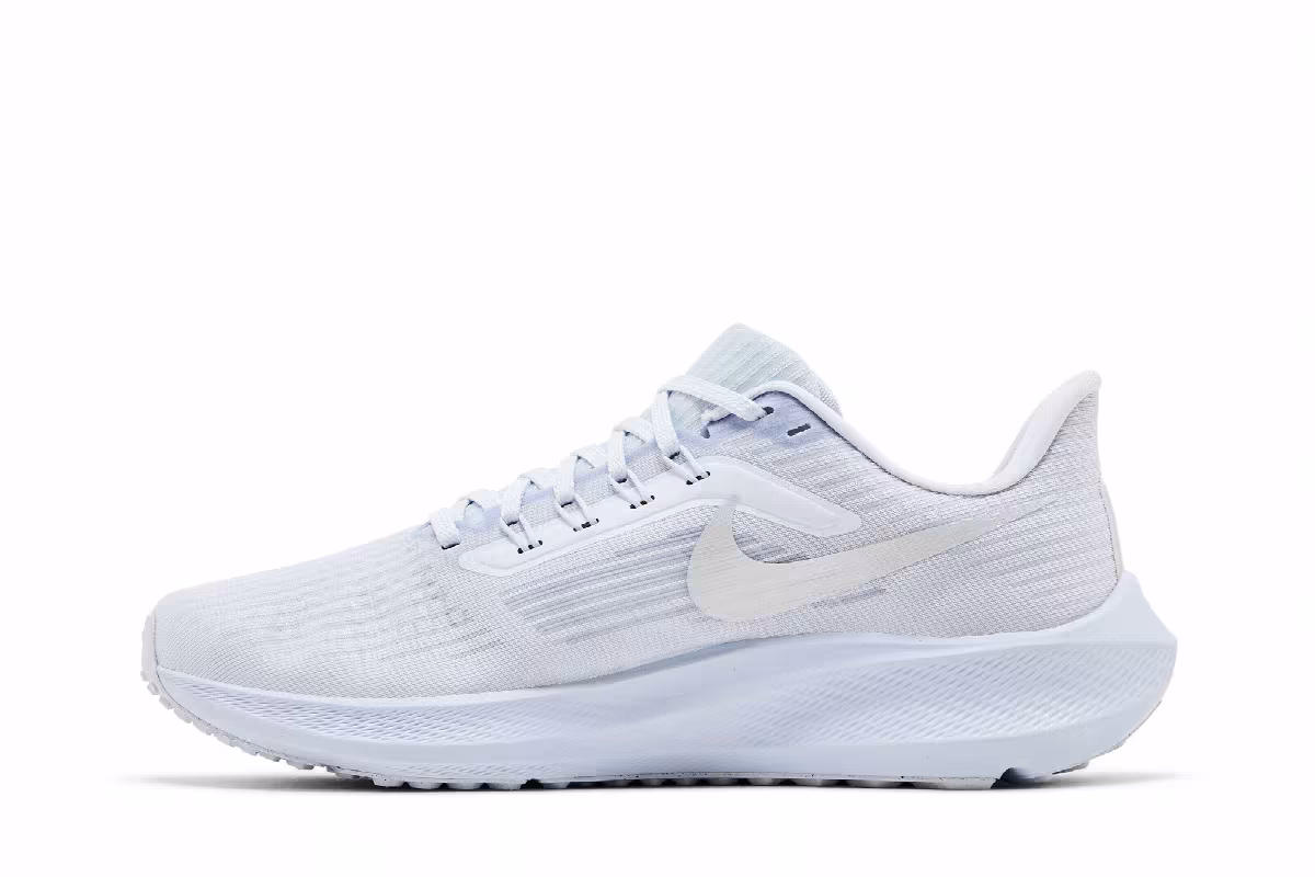 Nike Women's Air Zoom Pegasus 39 Football Grey Silver, view 4