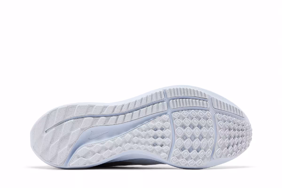 Nike Women's Air Zoom Pegasus 39 Football Grey Silver, view 5