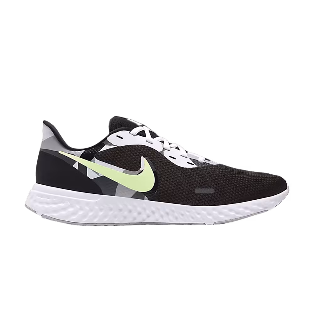 Nike Revolution 5 Black Ghost Green