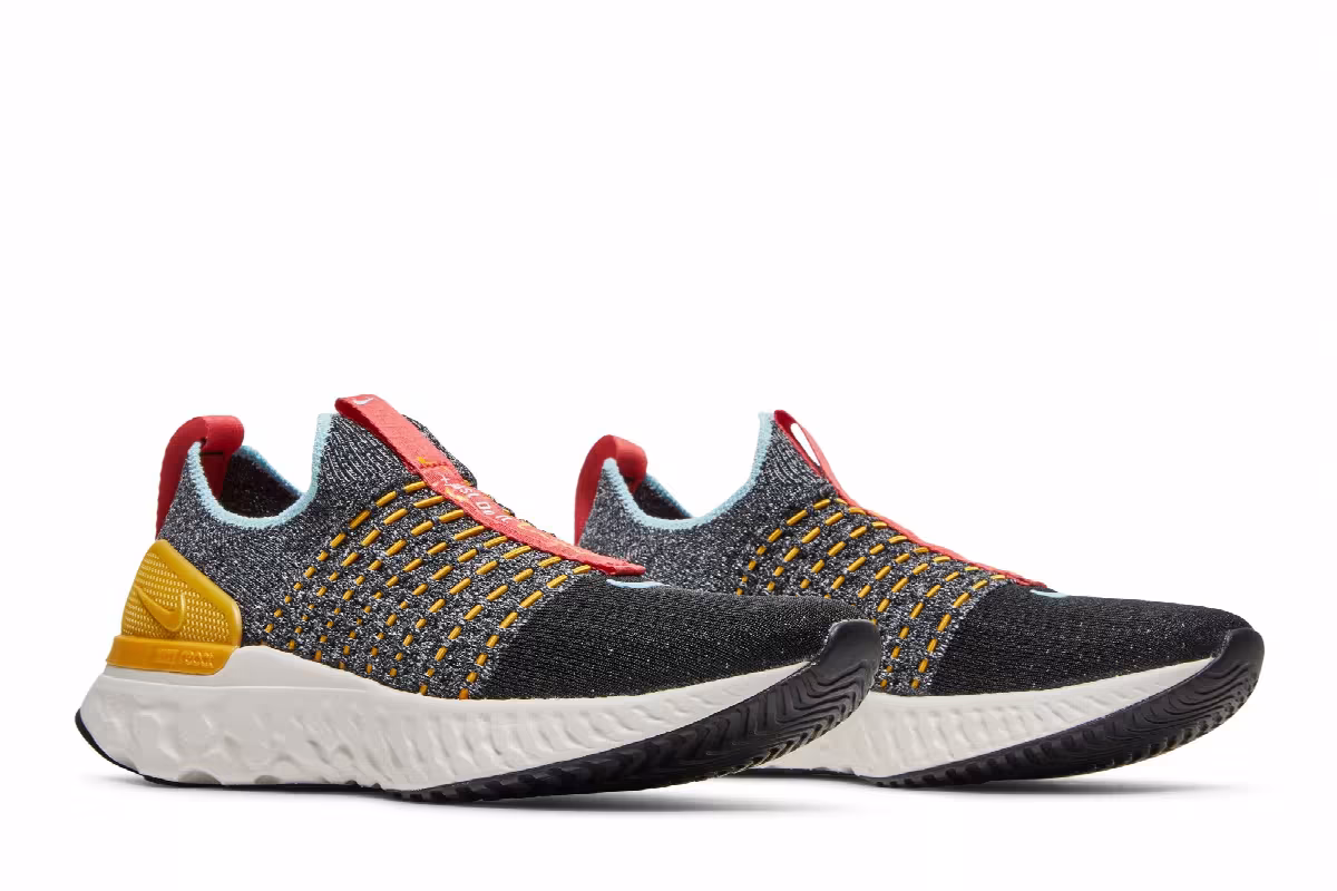Nike Women's React Phantom Run Flyknit 2 Black Phantom, view 9