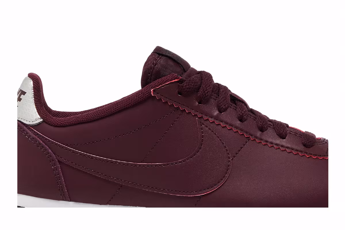 Nike Women's Classic Cortez Leather Night Maroon, view 3