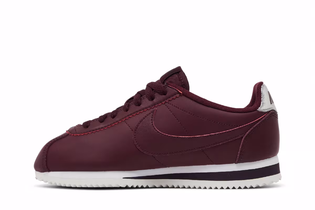 Nike Women's Classic Cortez Leather Night Maroon, view 4