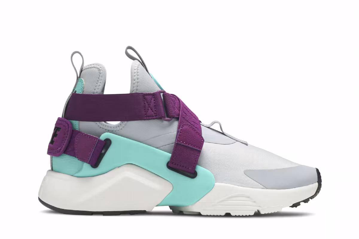 Nike Women's Air Huarache City Wolf Grey, view 2