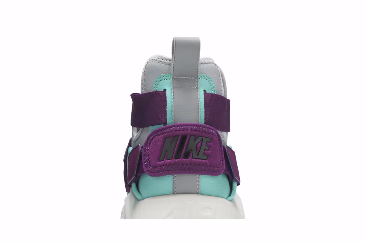 Nike Women's Air Huarache City Wolf Grey, view 8