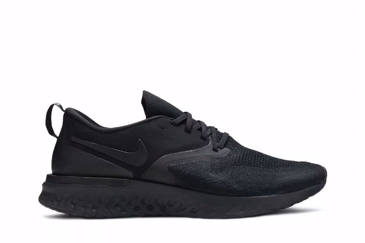 Nike Odyssey React 2 Flyknit Triple Black, view 2