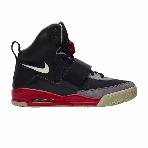 Nike Air Yeezy 'Glow In The Dark Tour' Sample
