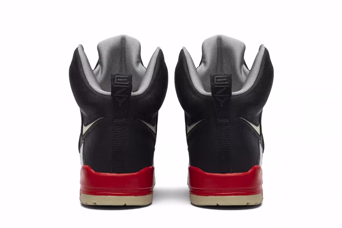 Nike Air Yeezy Glow In The Dark Tour, view 7