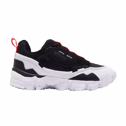 Puma Trailfox Overland MTS 'Pink Alert'