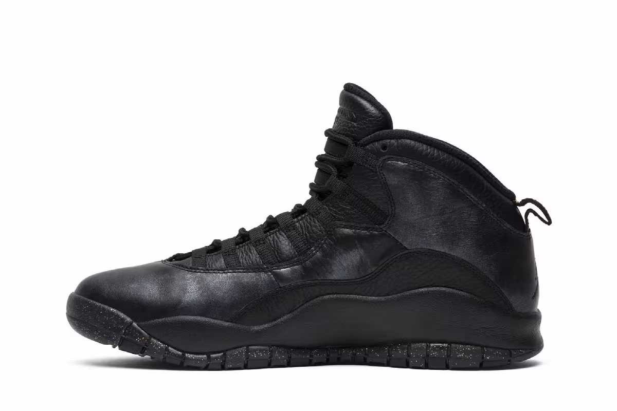 Air Jordan 10 NYC, view 4