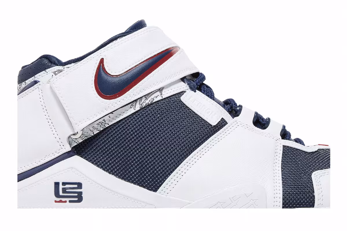 Nike Zoom LeBron 2 USA 2022, view 3