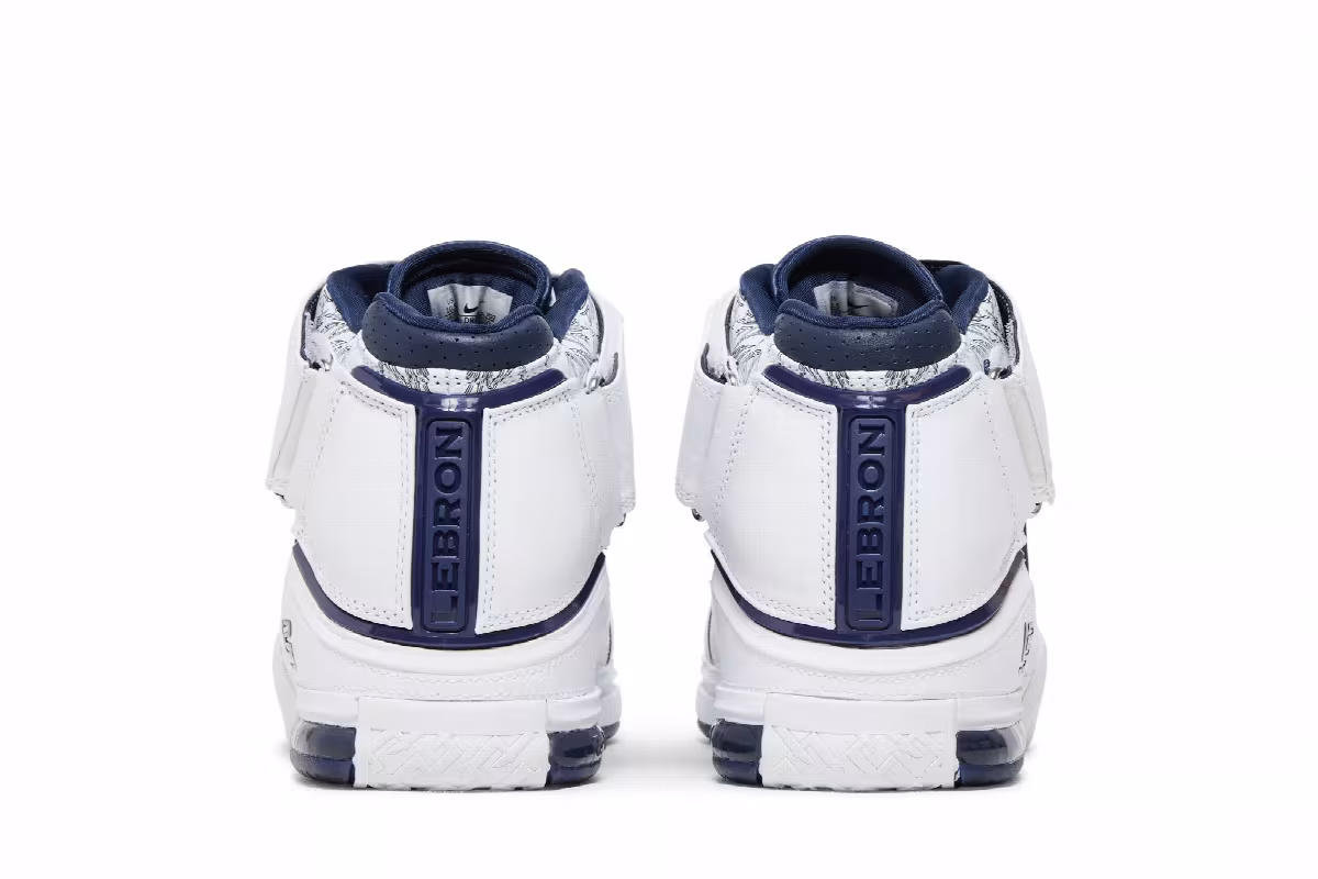 Nike Zoom LeBron 2 USA 2022, view 7