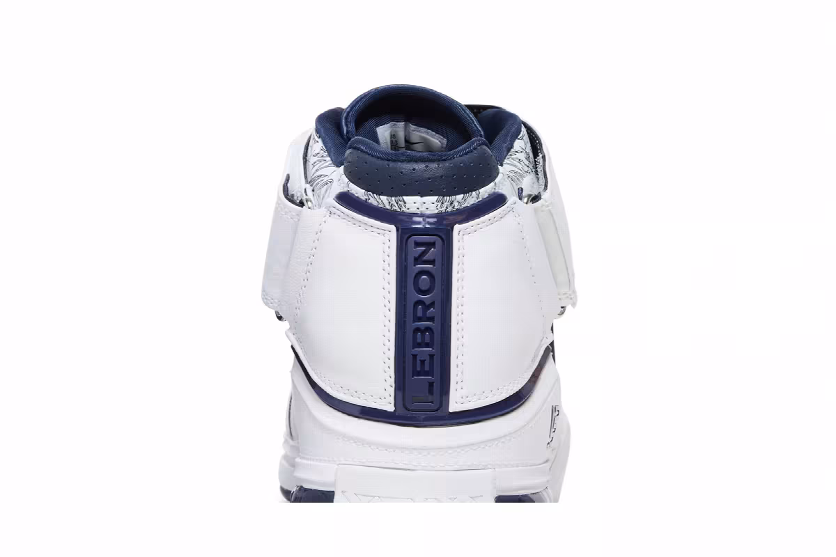 Nike Zoom LeBron 2 USA 2022, view 8