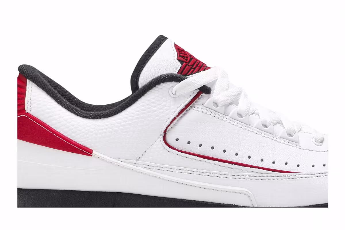 Air Jordan 2 Low Chicago 2016, view 3