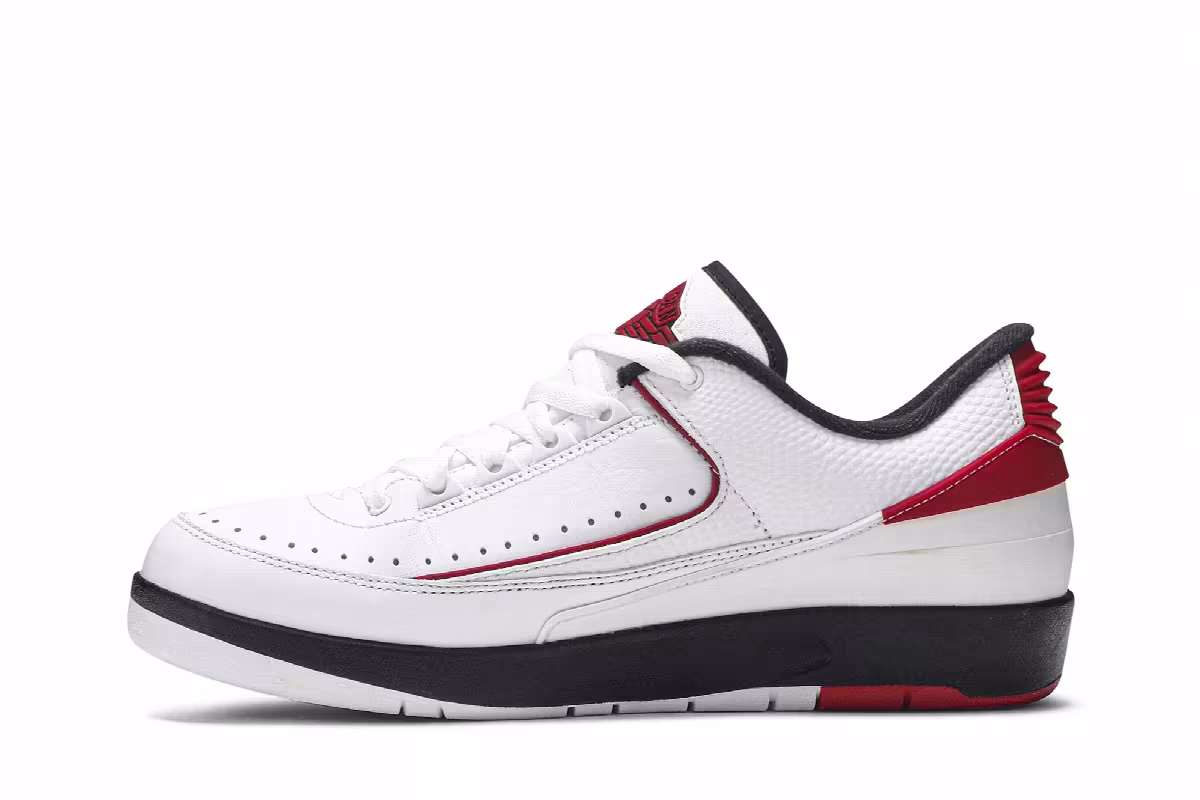Air Jordan 2 Low Chicago 2016, view 4