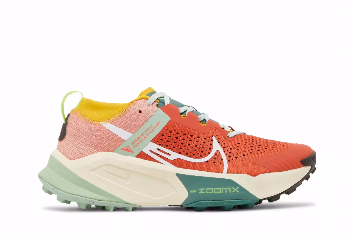 Nike Women's ZoomX Zegama Mantra Orange Bright Crimson, view 2