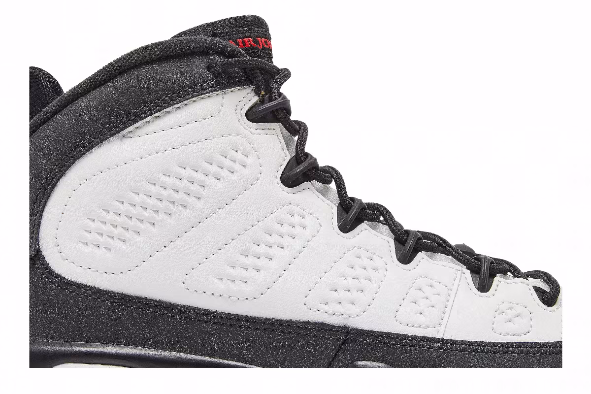 Air Jordan 9 BG Space Jam, view 3